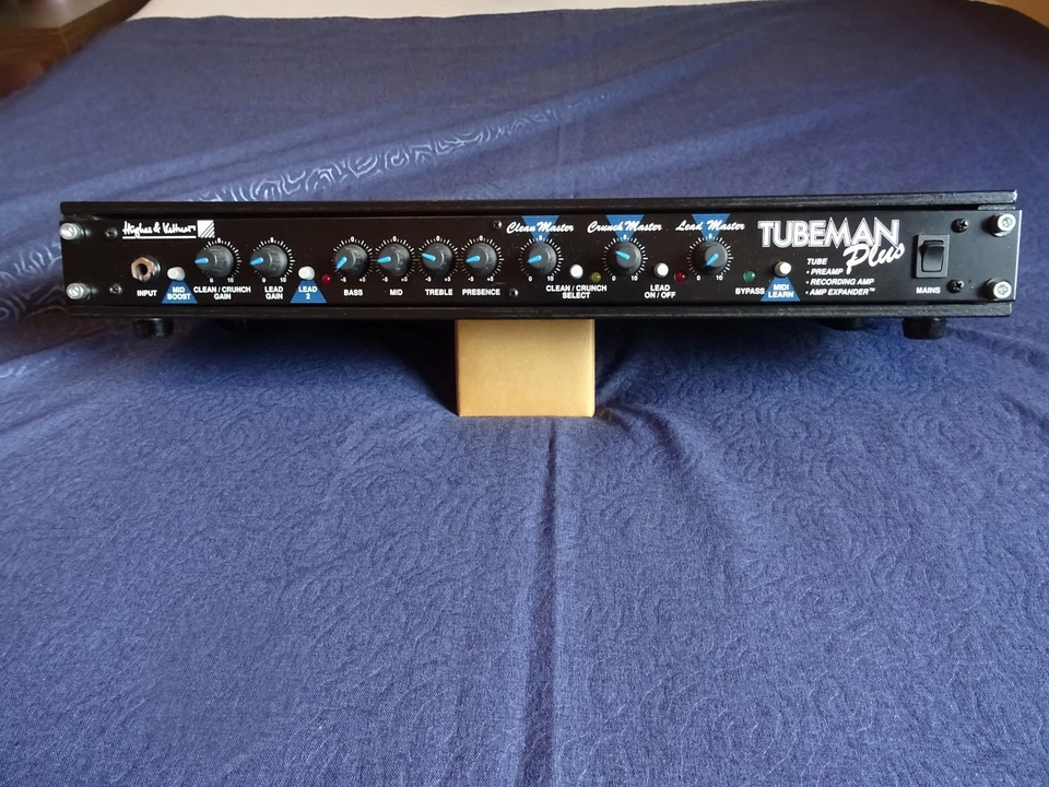 Hughes & Kettner Preamp Vorverstärker Gitarre - Bild 2 von 4