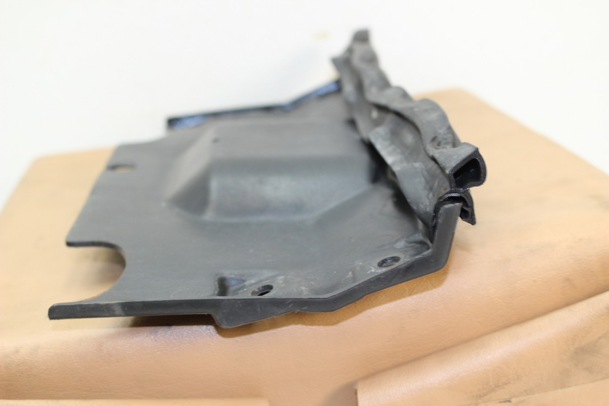 1987 KAWASAKI NINJA ZX750 (#299) HEAT SHIELD RADIATOR COVER
