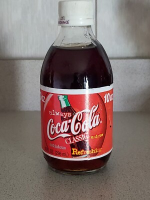 Vintage Full 1999 Coca-Cola Classic Bottle 10oz Coke Label Chicago