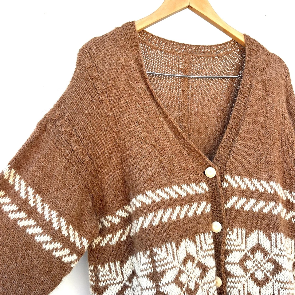 Cardigã Vintage Malha à Mão Botão Nórdico Tamanho Grande Marrom Ilha Justa Extra Grande Vovô - Imagem 3 de 4