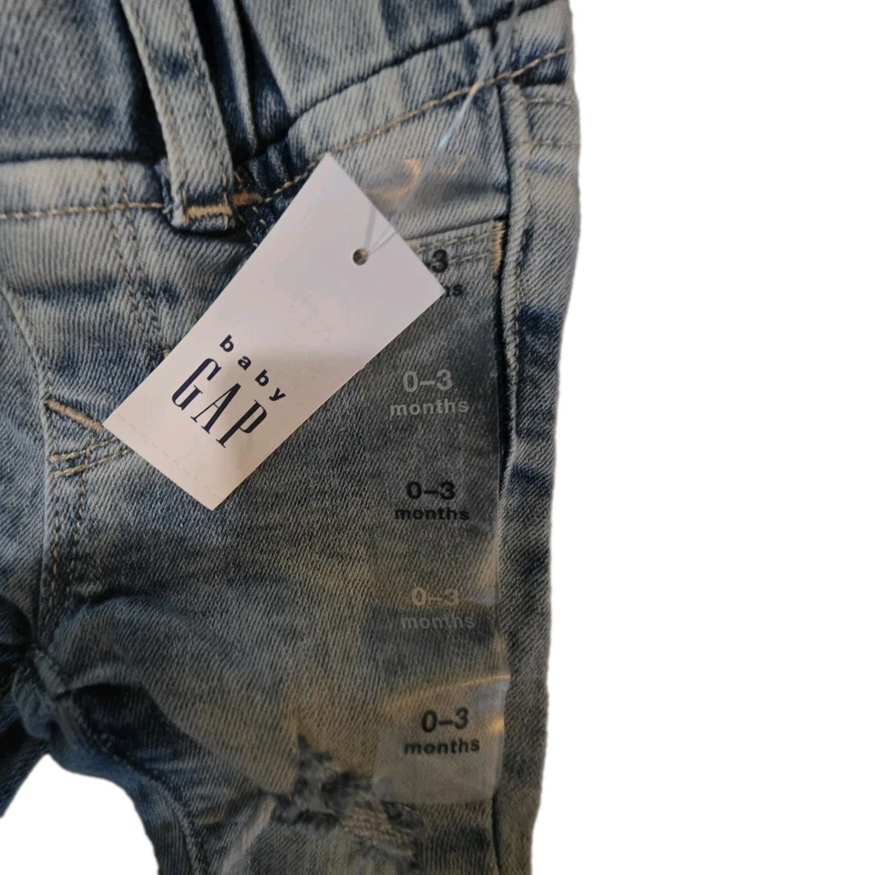 NWT Old Navy Baby Boy/Girl Blue Jeans 0-3 M Months - Image 2 of 4