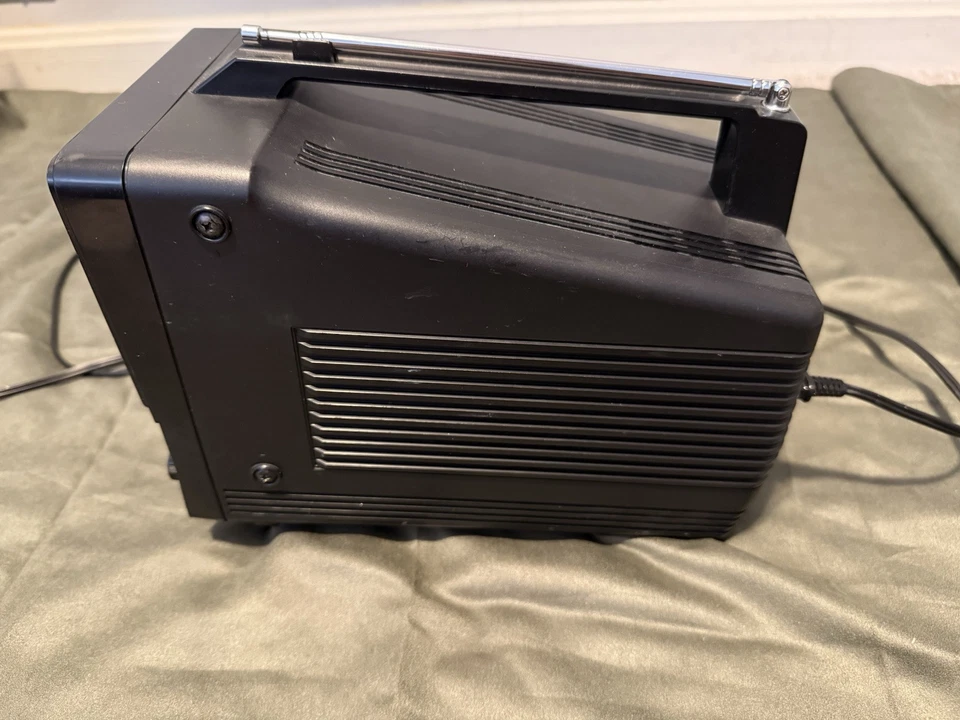 TV Portátil Vintage Unisonic XL-900B (FUNCIONA) - Imagem 4 de 4