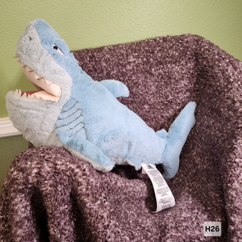 Disney Store Exclusive Finding Nemo BRUCE 20” Plush Stuffed Toy Shark