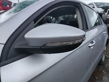 2014 VOLKSWAGEN PASSAT B7 PASSENGER SIDE WING MIRROR  - REFLEX SILVER A7W