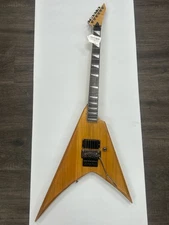 LTD GUITAR - DESIGNED BY ESP FLYING V (B06006739)