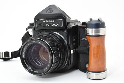 美品 Asahi Pentax 6×7 105mm F2.4 #8831 Asahi Pentax 67 MLU With 105mm F2.4 Takumar lens. 6X7 Medium フィルムカメラ