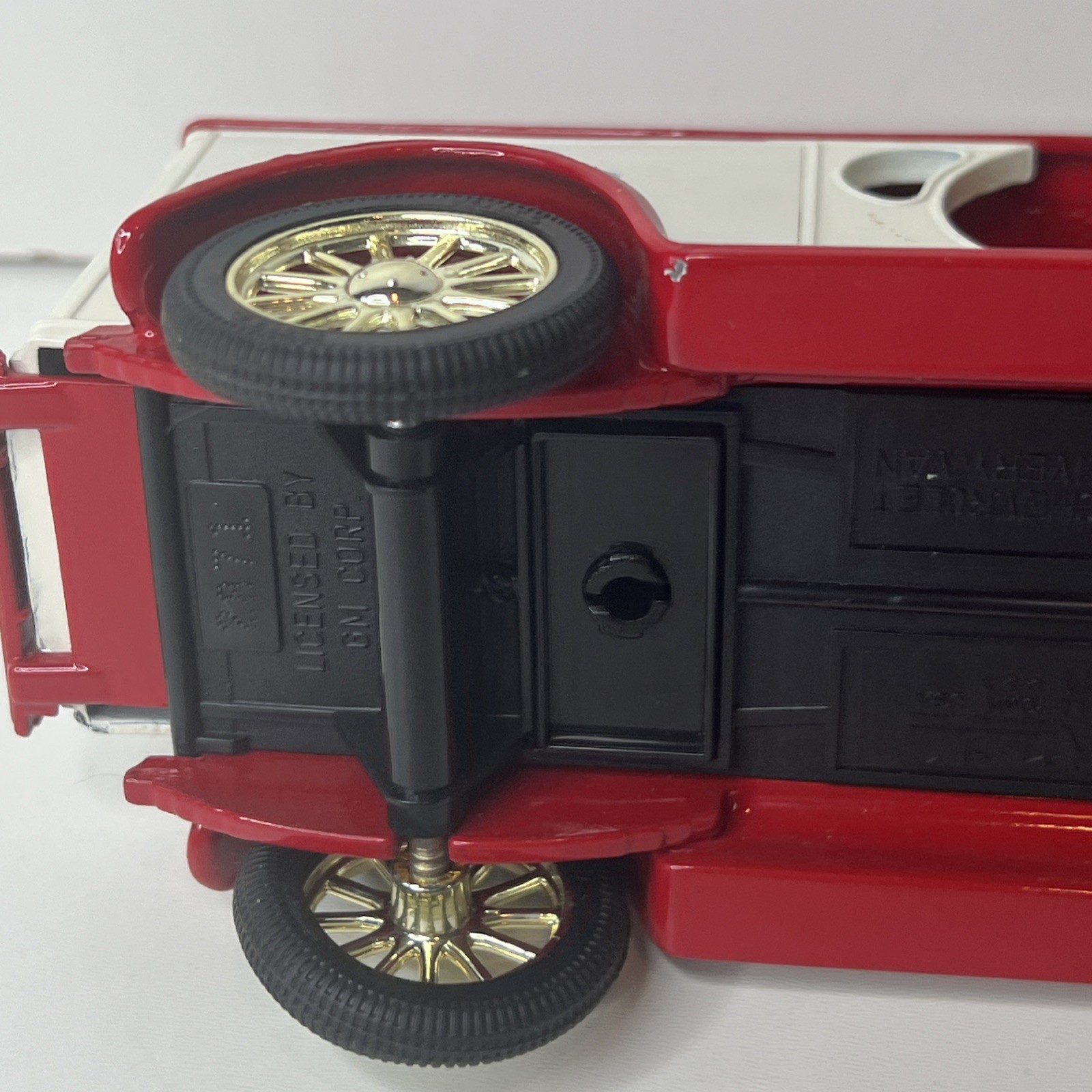Ertl BIG A AUTO PARTS Replica 1923 Chevrolet Delivery Van Die Cast Coin Bank