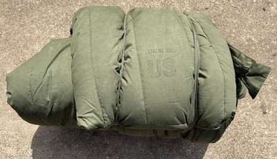US Military Extreme Cold Weather Mummy Sleeping Bag (-40 degrees