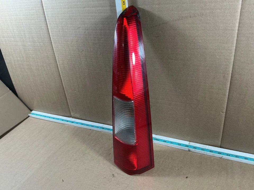 1998-2000 Volvo V70 Rear Right Passenger Side Upper Tail Light 9157802 - Image 2 of 4
