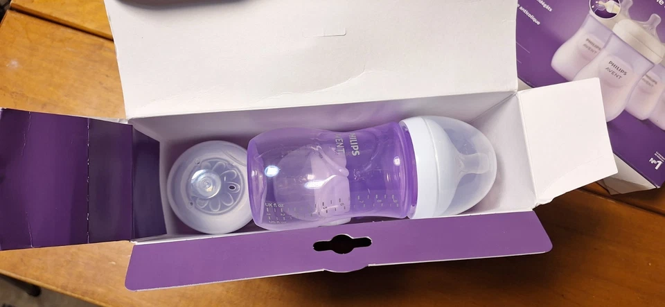 Lot Philips AVENT Natural Baby Bottles with Natural Response Nipple, 9 Oz,4 Pack - Image 3 of 4