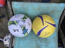 Joma głównie biała piłka nożna i Nike Park / drużyna żółta piłka nożna rozmiar 4