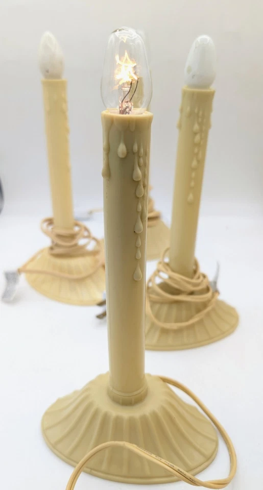 (4) Vtg Decorative Outfit Christmas Window Electric Wax Drip Single Candle Light - Image 2 of 4