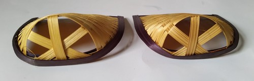 Zwei Servierschälchen, Bambus, Länge ca. 5 cm, 6 €. - Bild 2 von 3