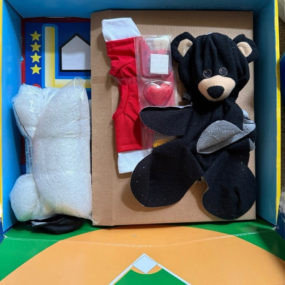 Build-A-Bear Schminkset Stofftier Schwarzbär Nähen Spaß Aktivität NEU - Bild 3 von 4