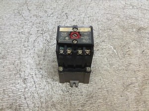 Allen Bradley 700-P400A1 110/115-120 VAC Coil Relay 700P400A1 Type P Ser A