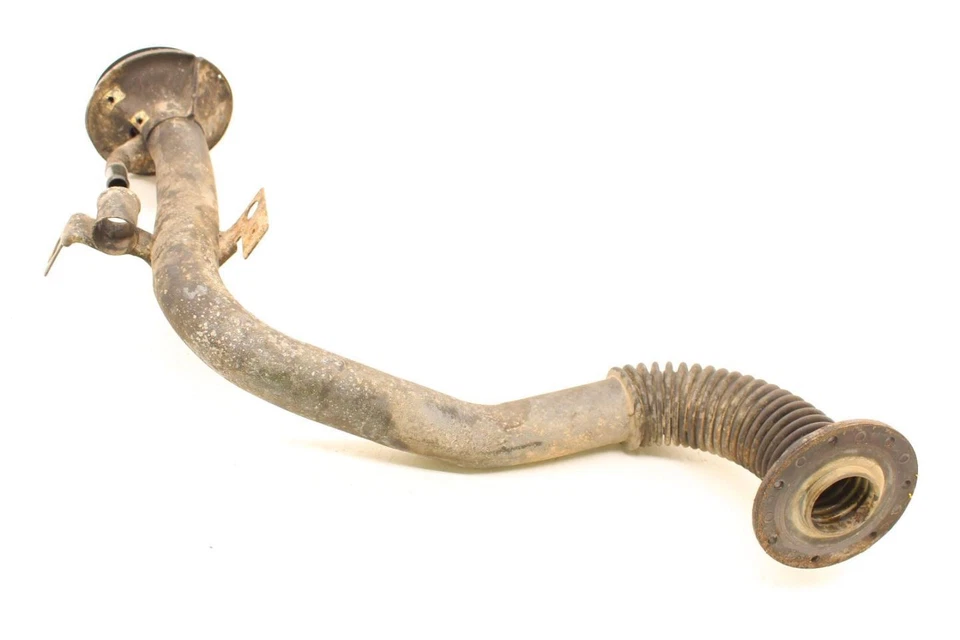 1984-1986 Nissan 300ZX Z31 2+0 Fuel Filler Neck  Foto 2 de 4