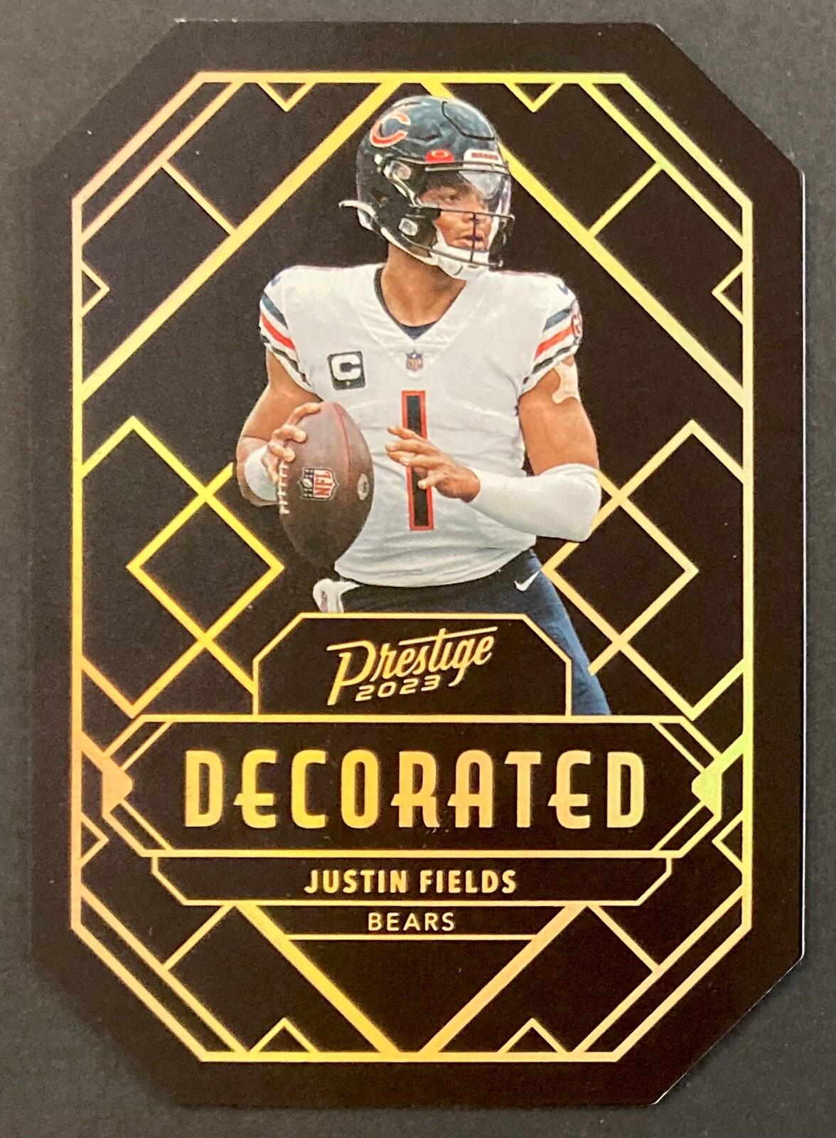 2023 Panini Prestige Justin Fields Decorated Die-Cut Case Hit SSP #D-5 Steelers
