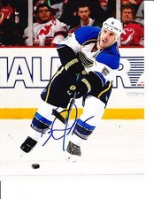 ST. LOUIS BLUES BARRET JACKMAN SIGNED PASSING UP ICE 8X10