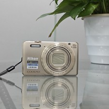 Nikon COOLPIX S7000 Gold Digital Camera 16 MP 20x Optical Zoom with Accessories