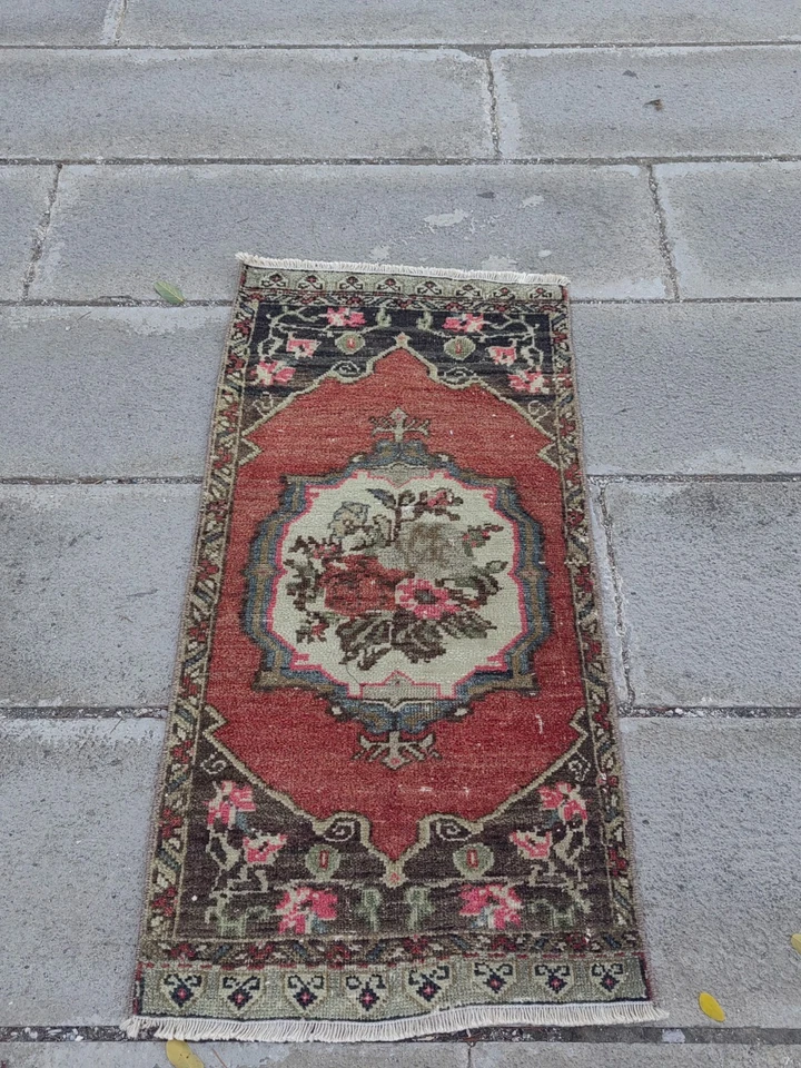 Vintage Turkish Small Rug 3.2x1.6ft | Floral Medallion Red Beige - Image 2 of 4