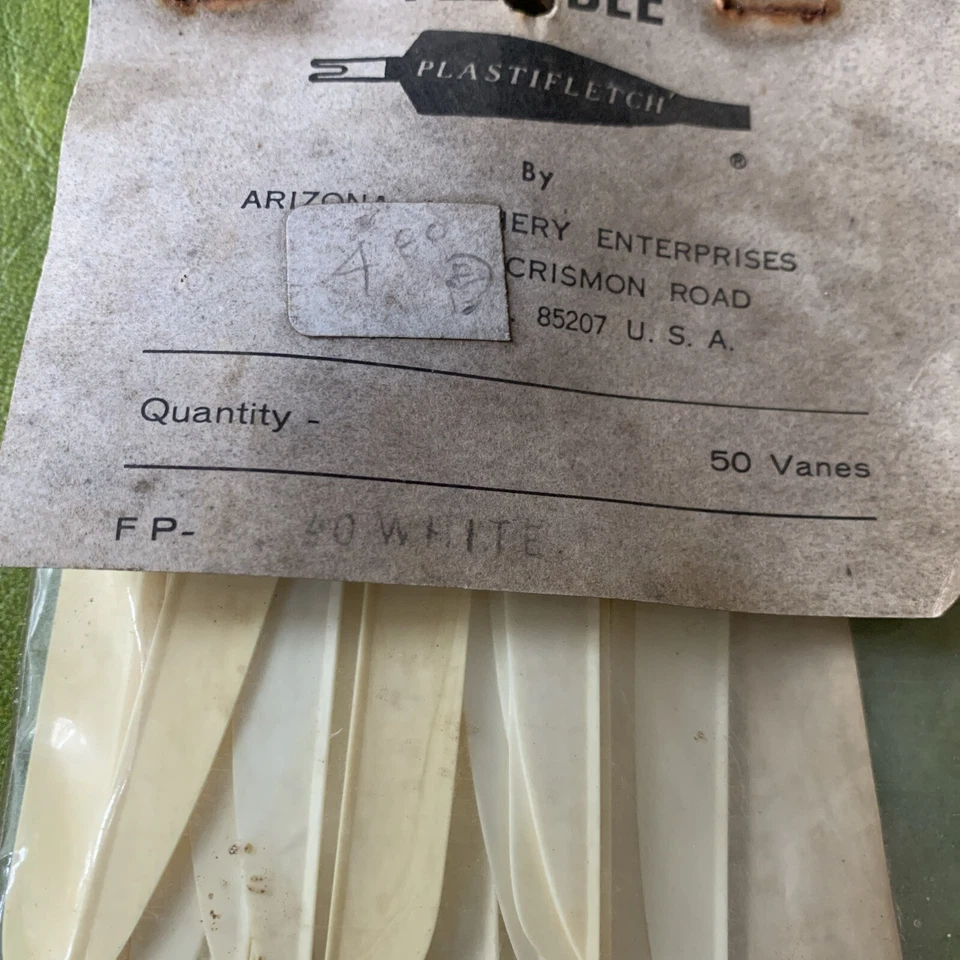 NOS Vanes  ARROW FLETCHING Vintage Archery Vanes  Bow Hunting Plastifletch AZ - Image 2 of 4