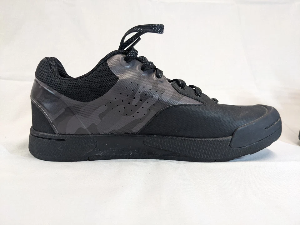 Giant Shuttle Flat black/gray camo 10 US Free Ride Trail Mountain Bike Shoe - Image 3 of 4