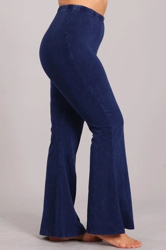 Chatoyant Plus Size Mineral Wash Bell Bottoms Galaxy Blue 1XL
Opens in a new window or tab