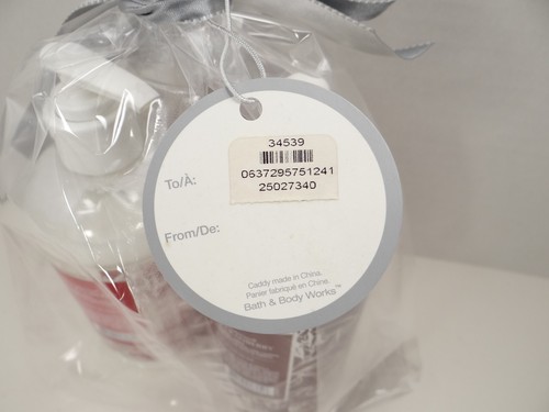 Bath & Body Works Frosted Cranberry Hand Soap & Hand Lotion 12 oz New Gift Set - Picture 4 of 7