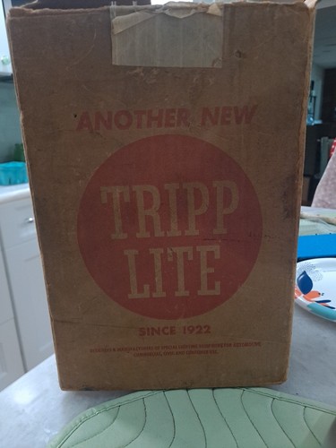 NOS, Red Tripp Lite MV-IND Rotating Beacon 12 Volt DC Light WORKING - Picture 4 of 6