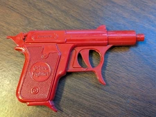 VINTAGE 1960s - Toysmith DEFENDER ‘CRIME FIGHTER’ SPUD GUN - DI-CAST METAL Red