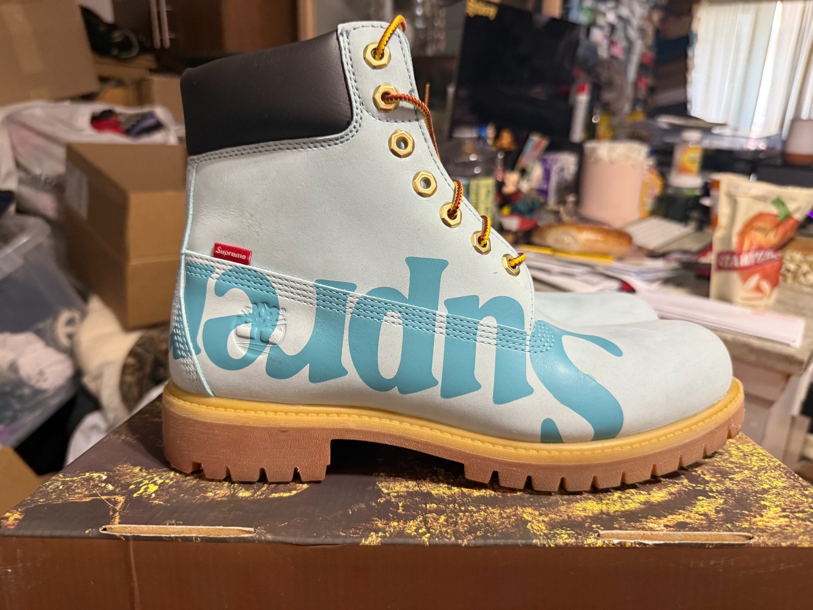 Timberland x Supreme 6 Inch Waterproof Boot “Light Blue” Size 9.5