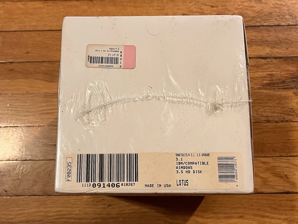 VINTAGE LOTUS SmartSuite Release 3 Upgrade For Windows 3.1 1995 SEALED - Image 4 of 4