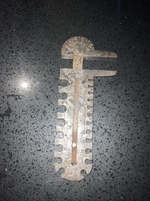 VINTAGE ANTIKER MESSSCHIEBER & DRAHTMESSSCHIEBER. MESSWERKZEUG, WERKSTATTFUND 