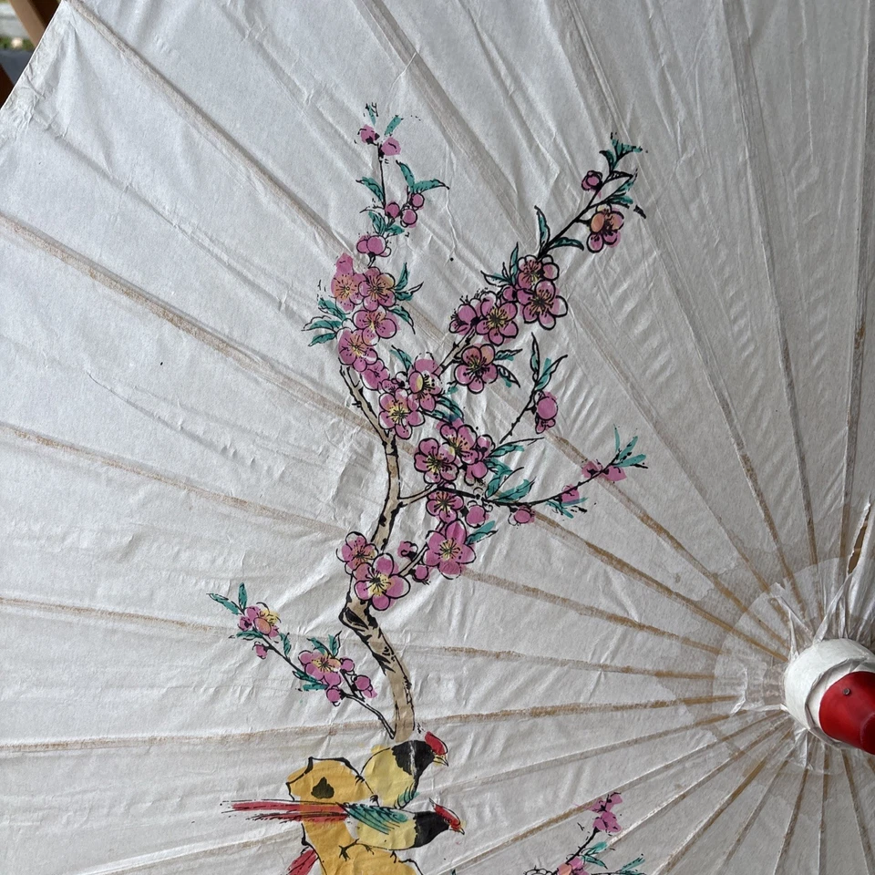 LARGE VINTAGE HAND PAINTED PARASOLE Bird And Flowers. - Image 3 of 4