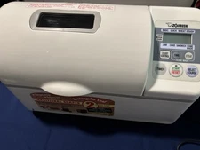 ZOJIRUSHI BBCC-V20 2 Lb rectangular Loaf BREAD MACHINE / Pizza / dough etc