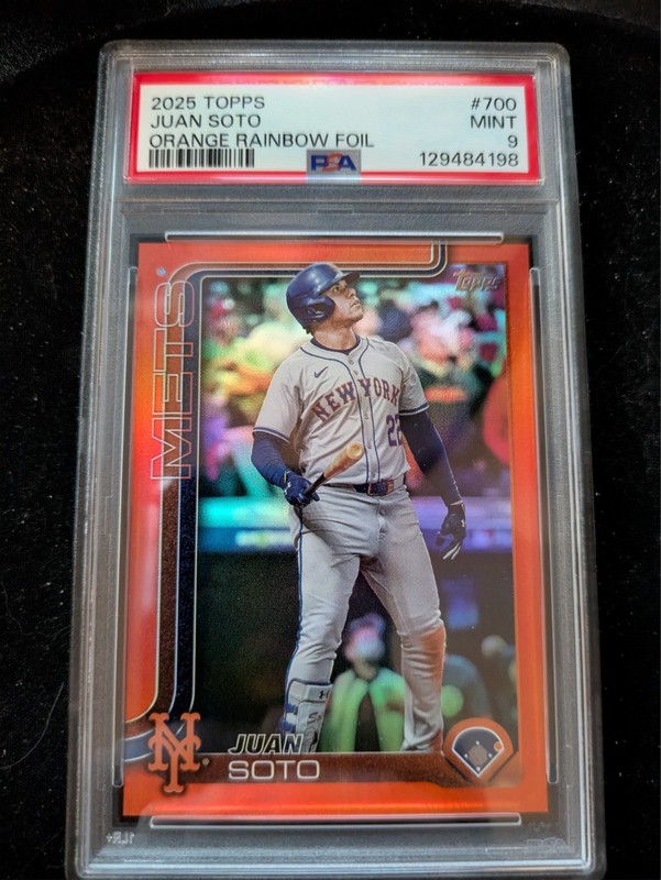 Juan Soto 2025 Topps Orange Rainbow Foil #700 (7/25) PSA 9(pop 1)