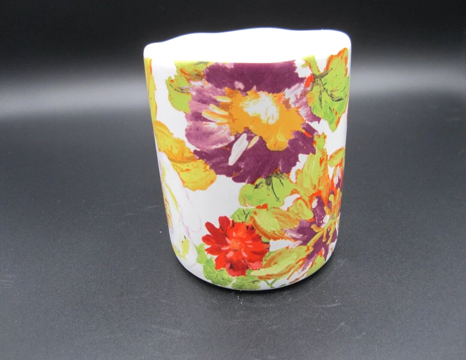 222 Fifth White Multicolor Floral Bouquet Le Fleur 10 oz Coffee Tea Mug (402) - Image 2 of 4