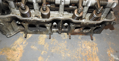 83-89 nissan datsun d21 720 z24 OEM complete cylinder head