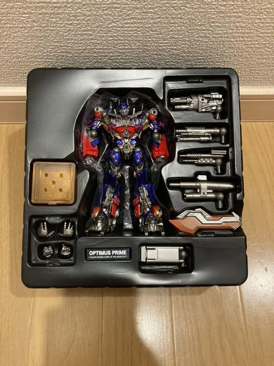 Transformers Optimus Prime Figure Revoltech Series 30 Kaiyodo Japan Import - Image 2 of 4