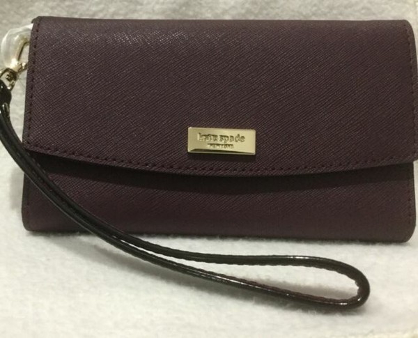 laurel way iphone wristlet