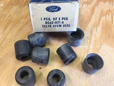 NOS FORD D0AZ-6571-A MUSTANG TORINO VALVE STEM SEALS (8PCS) FoMoCo