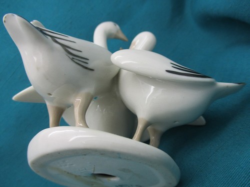 VINTAGE ROYAL DUX BOHMEIA CZECHOSLOVAKIA GEESE PORCELAIN FIGURINE - Picture 7 of 12