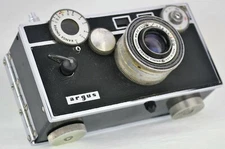 ANTIQUE VINTAGE Argus C3 "THE BRICK" Rangefinder Camera - Clean Clear Glass