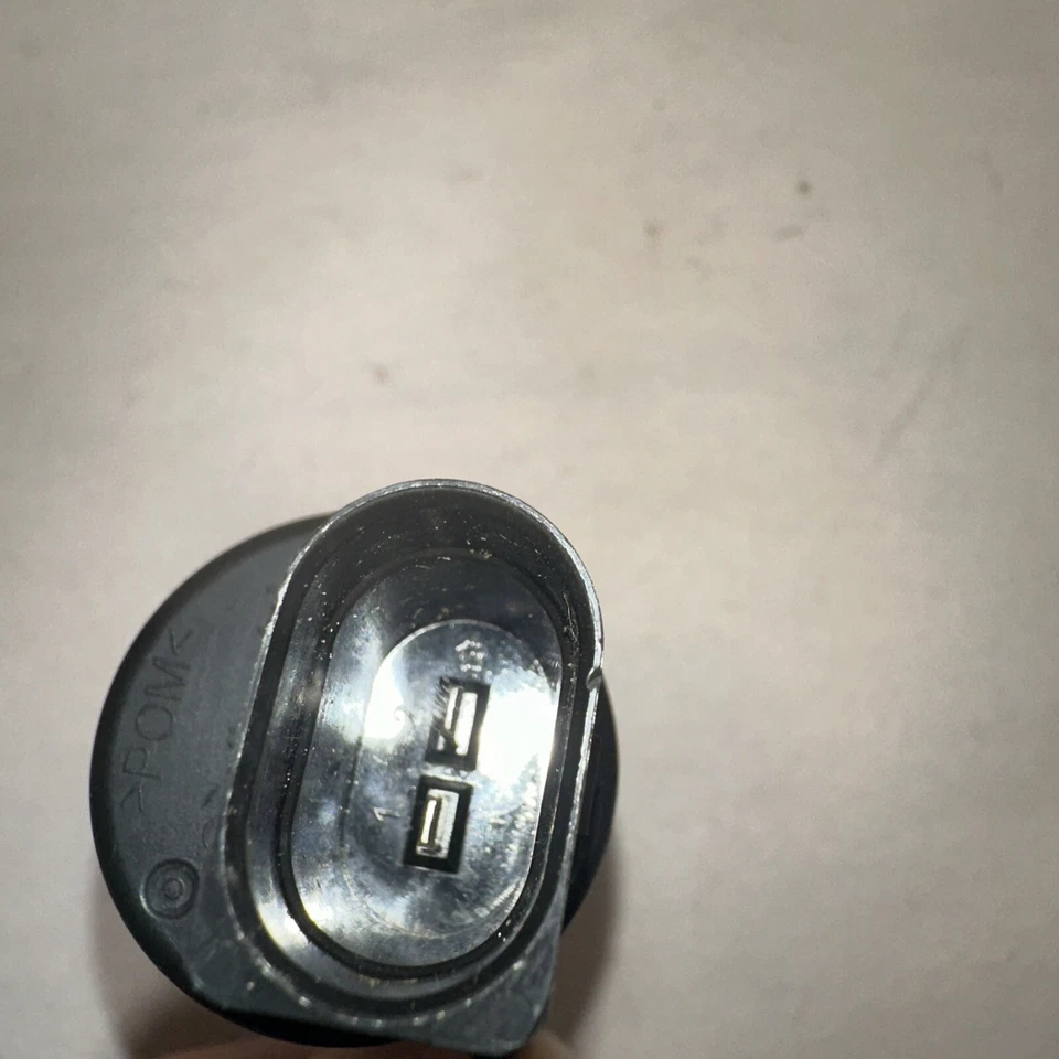 Bomba de lavado de parabrisas Chevrolet Volt 2011-2015 GMC Terrain OEM Foto 3 de 4