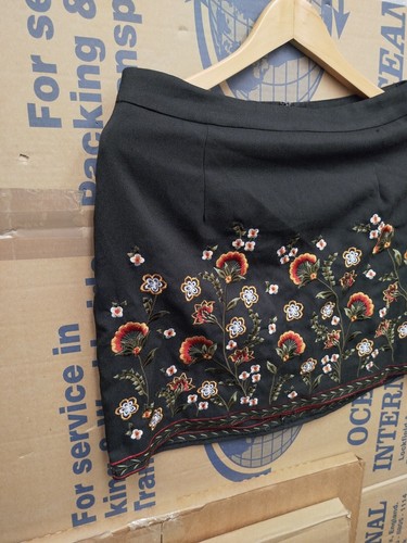 New Look Floral Skirt Size 12, embroidered flowers - Picture 2 of 5
