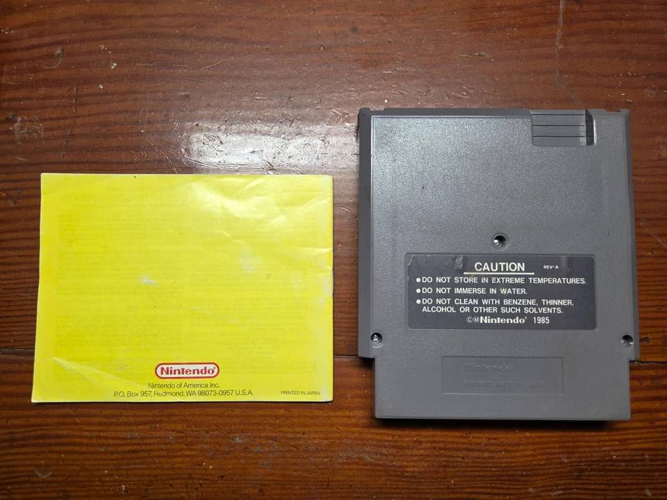 Super Mario Bros. 3 (Nintendo NES, 1990) – Authentic Cartridge + Manual - Image 2 of 4