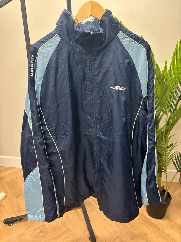 Vintage Umbro Navy Blue Jacket Windbreaker XL Men’s Vintage Sports Zip Jacket