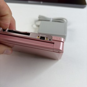 Nintendo 3DS Handheld Video Game Console Pink CTR-001 (USA) W Charger