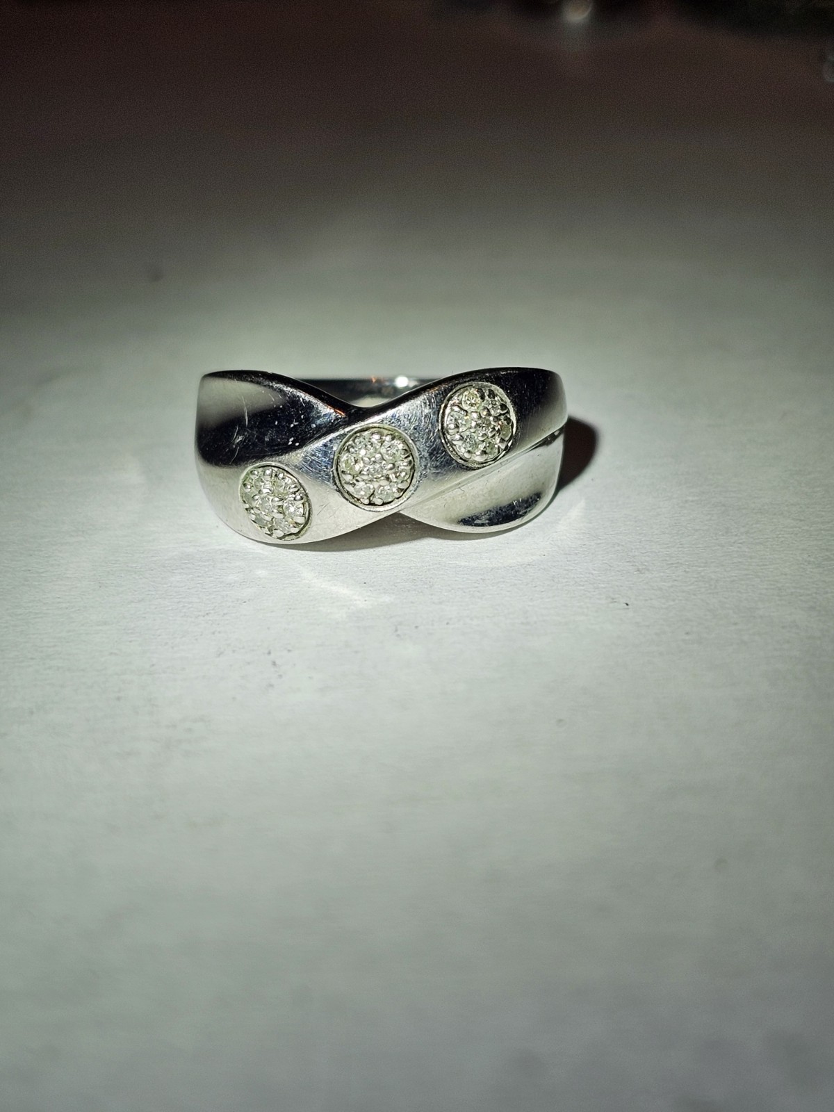 925 Sterling Silver Triple Bezel CZ Cluster Crossover Twist Band Ring — Size 6