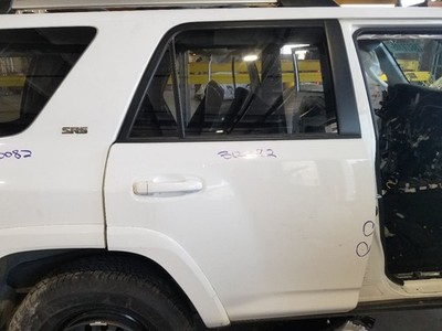 21 TOYOTA 4 RUNNER SIDE DOOR WHITE PASSENGER RIGHT REAR ELECTRIC WINDOWS OEM 